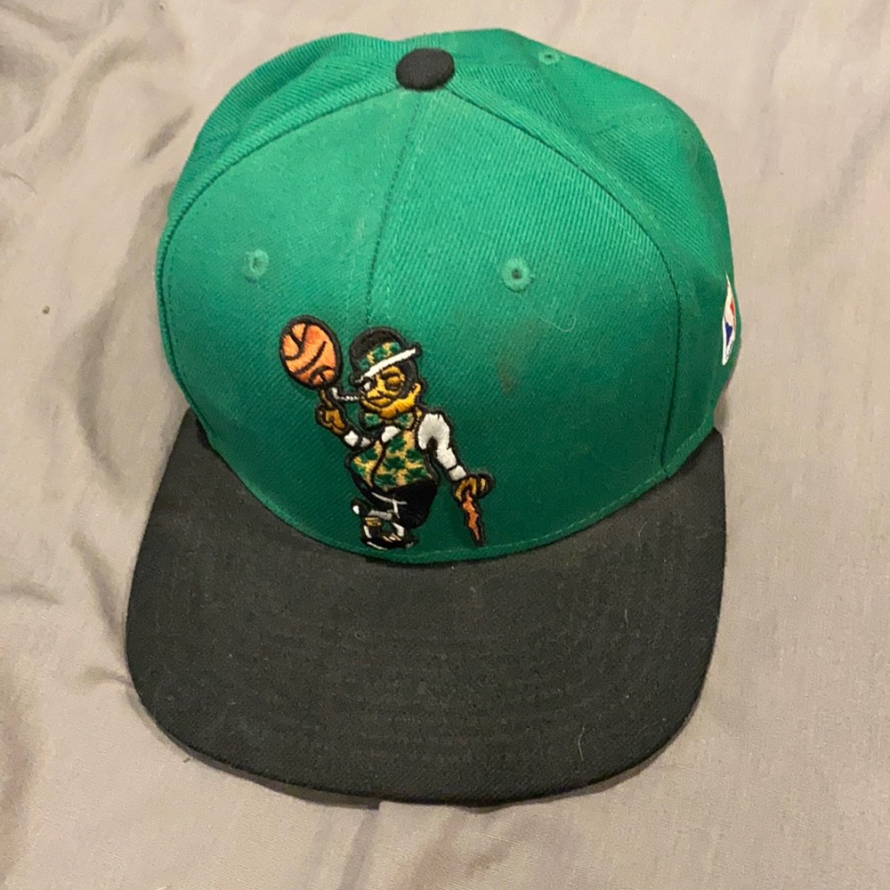 Mitchell’s & Ness Snapback Celtics Hat